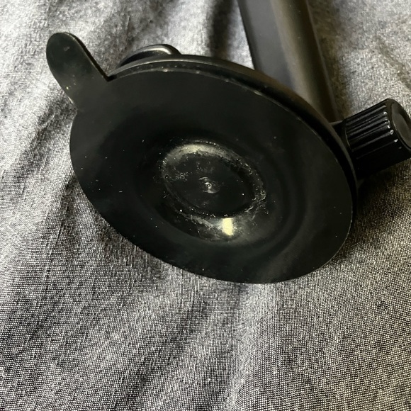 Cell phone holder for vehicle - Picture 5 of 9